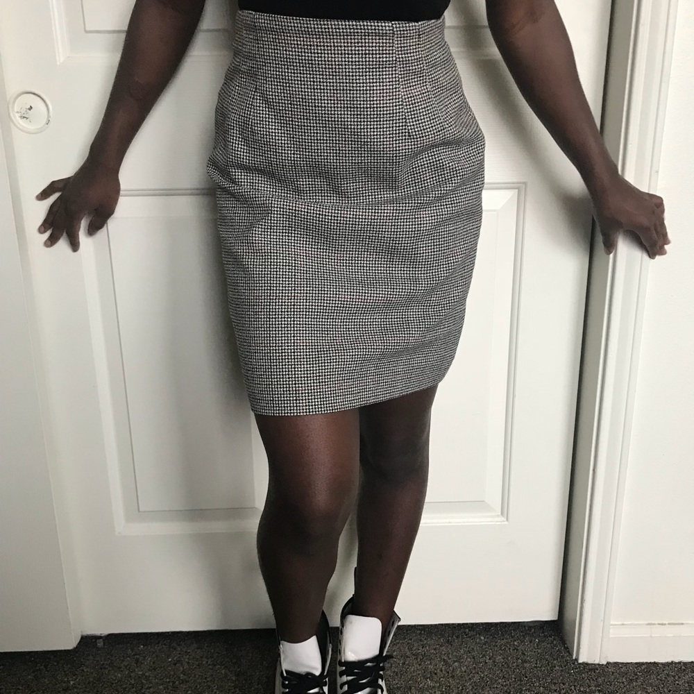 Vintage pattern wool skirt